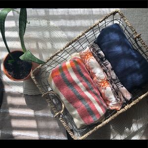 Lightweight Pink Skull Scarf